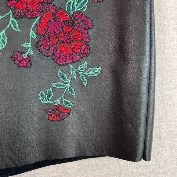 Express Womens Whimsigoth Faux Leather Mini Skirt Size 8 Boho Witchy Vampy Edgy - Picture 3 of 14